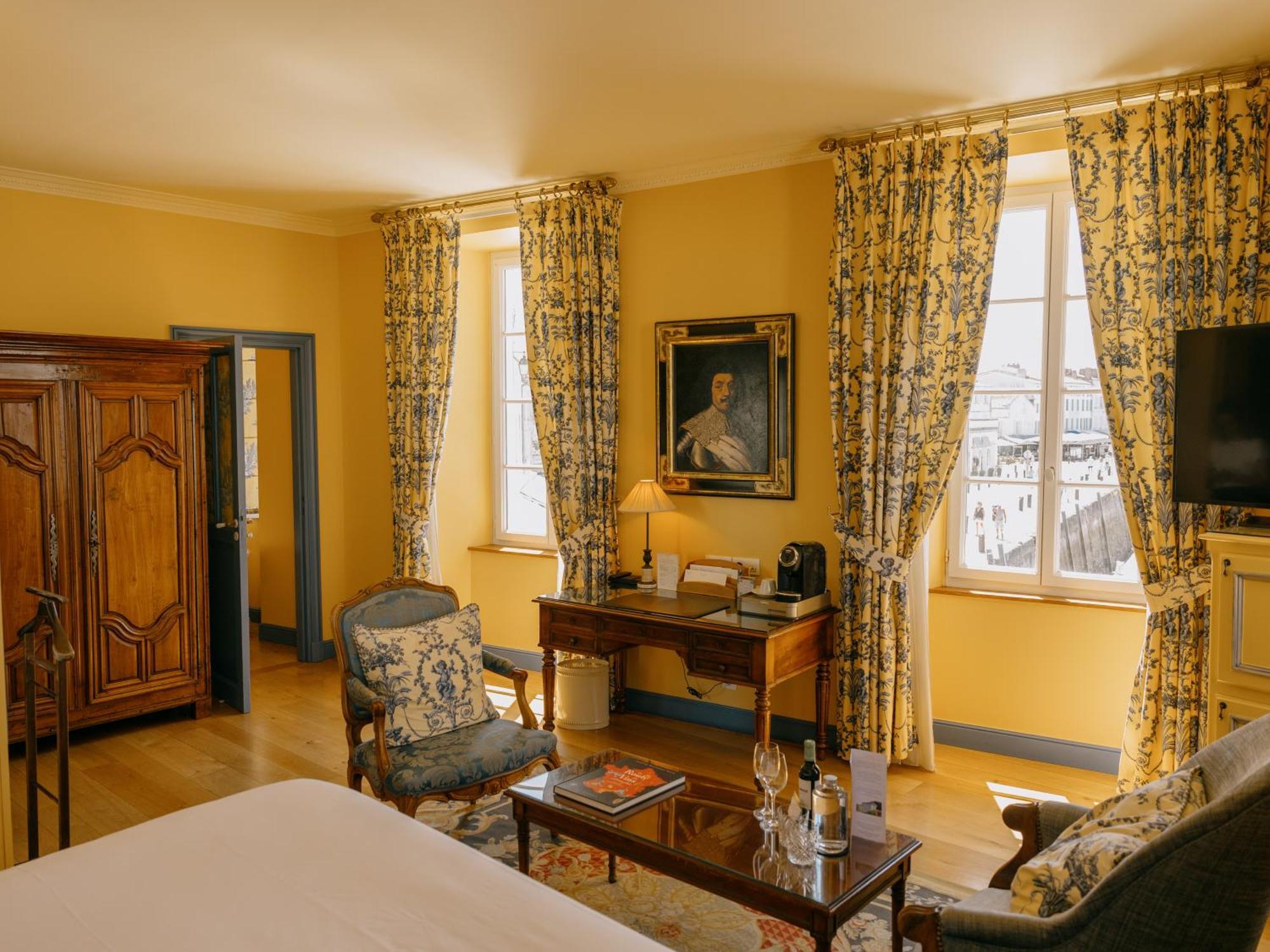 Hotel De Toiras Сен-Мартен-де-Ре Экстерьер фото